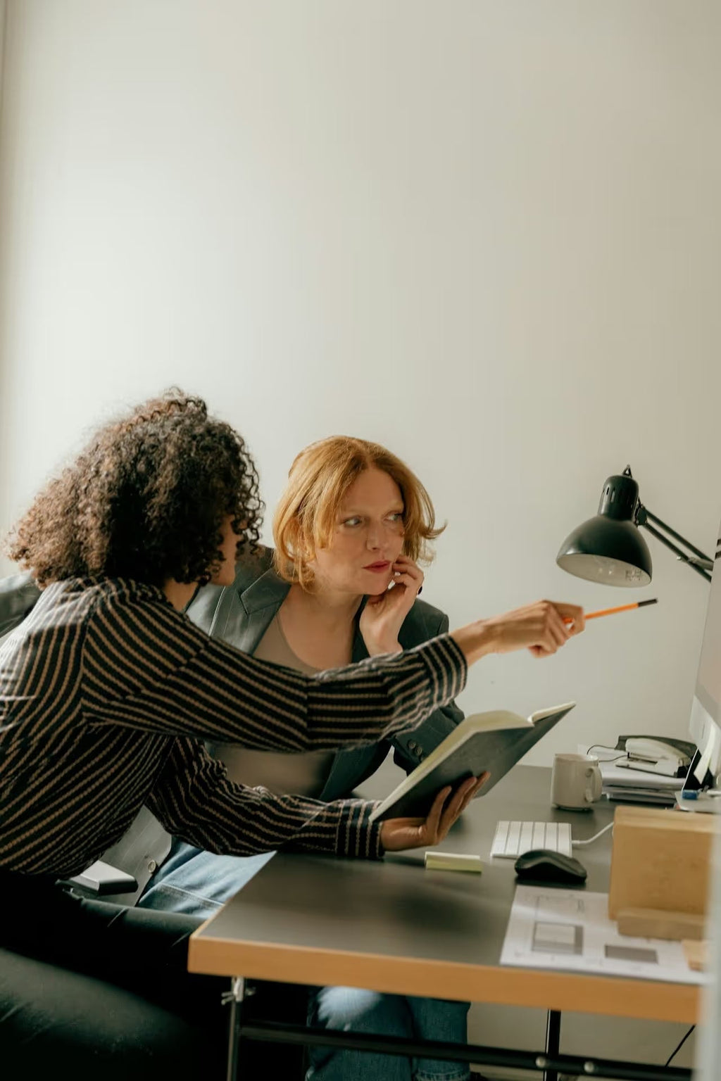 Menopause in the Workplace: A Guide for Managers and Teams Supporting Colleagues Through Menopause